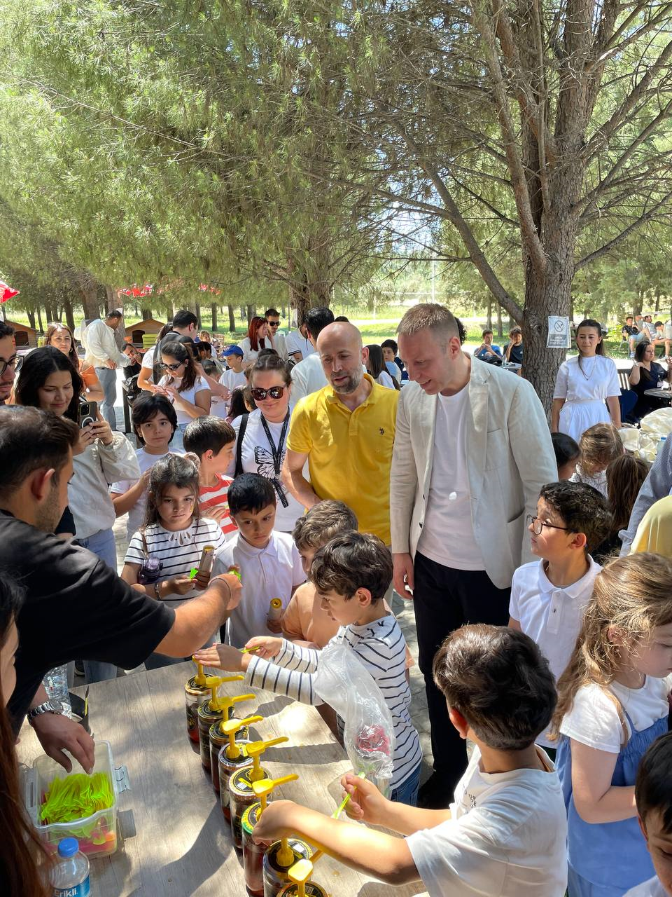 Dünya Arı günü Etkinliği Kapsamında Çocuk Arı Şenliği Düzenlendi